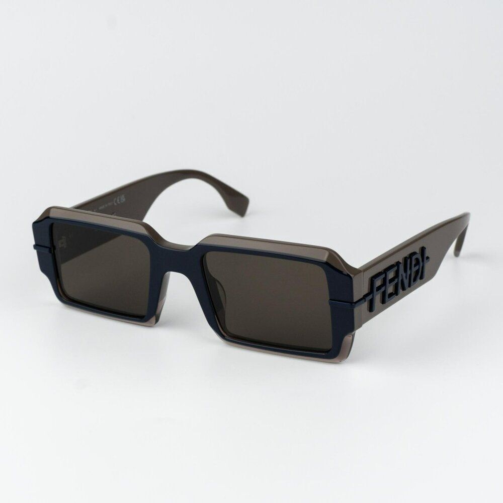 Fendi FENDIGRAPHY Men Sunglasses Rectangle Brown FE40073U 50E NEW AUTHENTIC